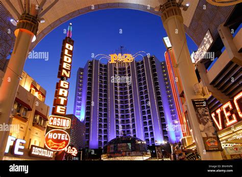 vegas hotels on fremont street.